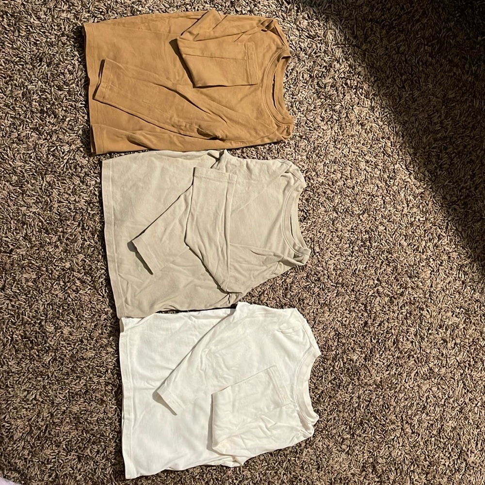 Old Navy. Long Sleeve T shirt 3 pack for toddler Size 4.